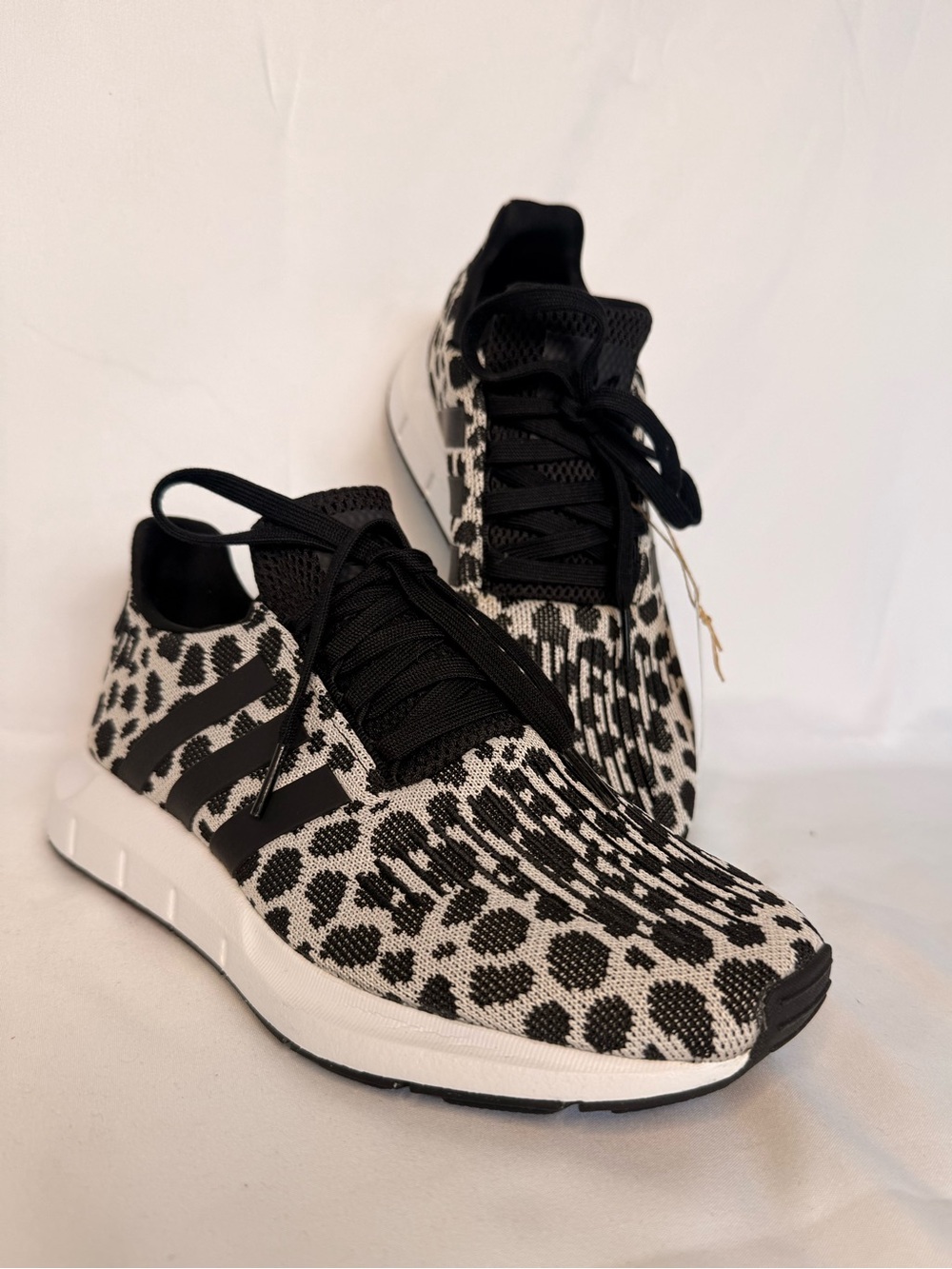 🔥Brand New Adidas Womens Swift Run 1.0 Black and White Leopard Knit